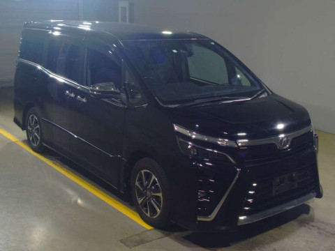 2020 Toyota Voxy ZRR80W[1]