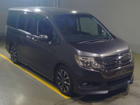 2014 Honda Step WGN Spada RK5[1]