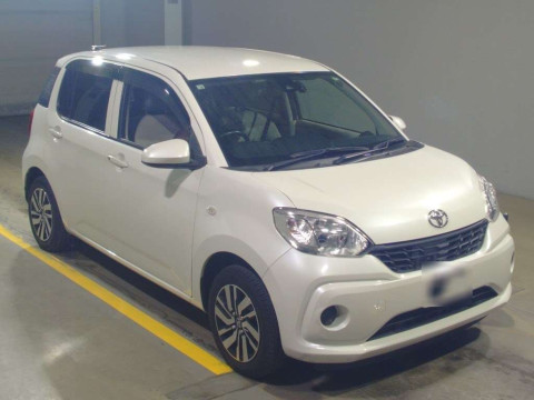 2017 Toyota Passo M700A[1]