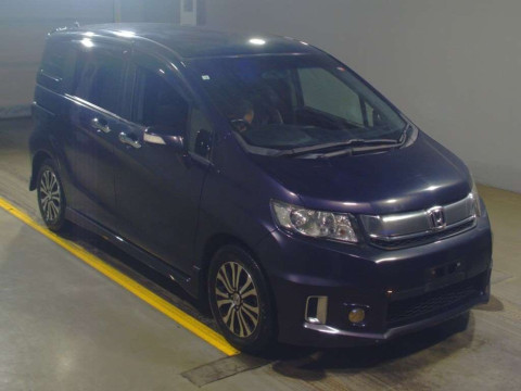 2014 Honda Freed Spike GB3[2]