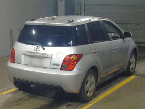 2003 Toyota IST NCP60[1]