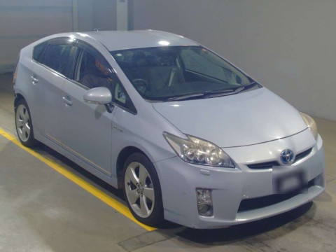 2010 Toyota Prius ZVW30[1]