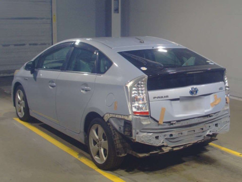 2010 Toyota Prius ZVW30[2]