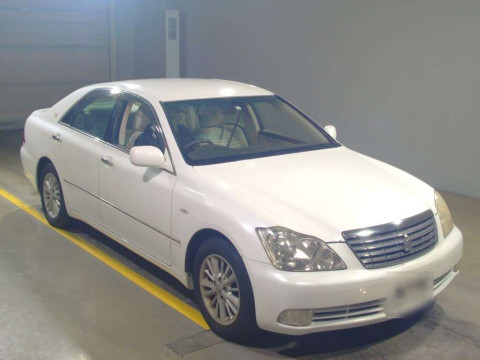 2006 Toyota Crown GRS180[1]