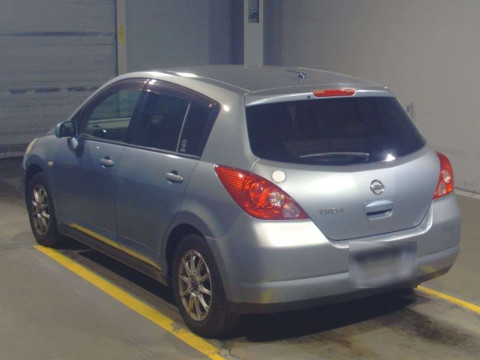 2005 Nissan Tiida C11[2]