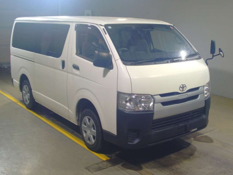 2019 Toyota Hiace Van TRH200V[2]