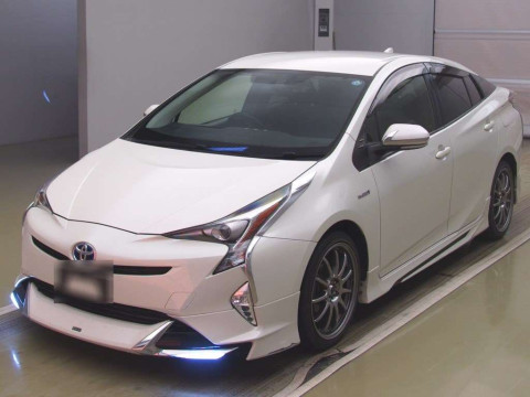 2016 Toyota Prius ZVW50[0]