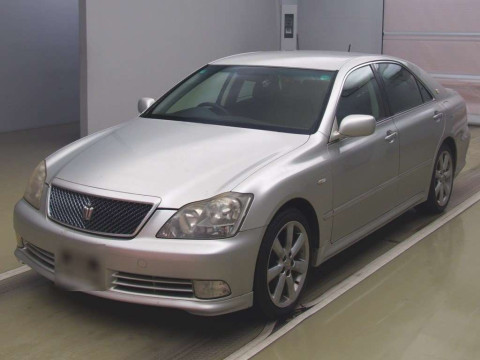 2004 Toyota Crown GRS182[0]