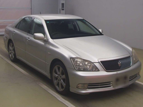 2004 Toyota Crown GRS182[2]