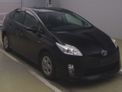 2011 Toyota Prius ZVW30[2]