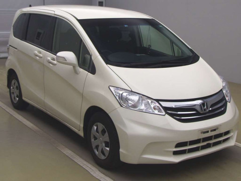 2012 Honda Freed GB3[1]