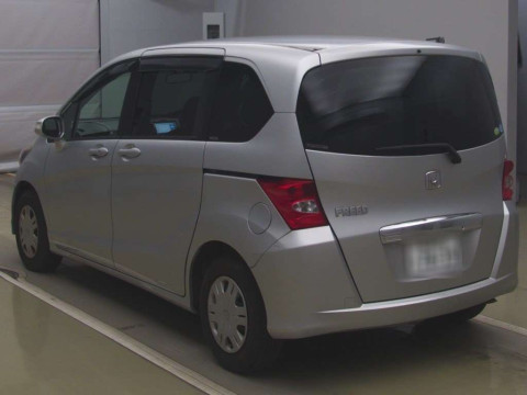 2011 Honda Freed GB3[2]