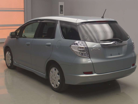 2012 Honda Fit Shuttle Hybrid GP2[2]