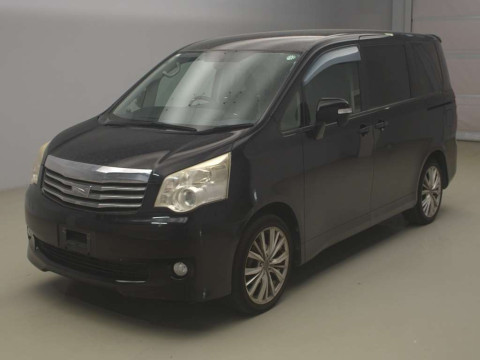 2010 Toyota Noah ZRR70G[0]