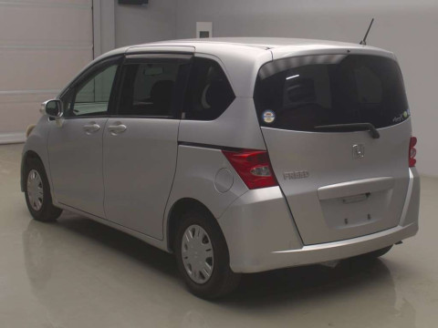 2010 Honda Freed GB3[2]