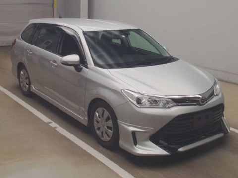 2016 Toyota Corolla Fielder NZE161G[2]