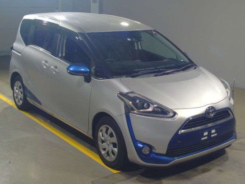 2015 Toyota Sienta NSP170G[2]