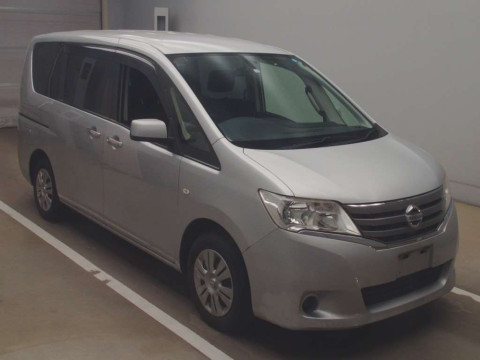 2013 Nissan Serena C26[2]