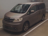 2005 Nissan Serena