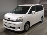 2011 Toyota Voxy