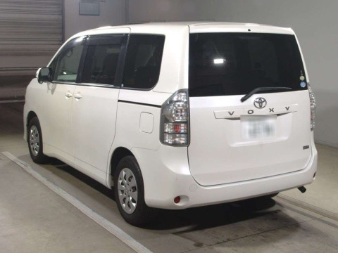 2011 Toyota Voxy ZRR70G[2]