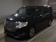 2014 Honda Step WGN Spada