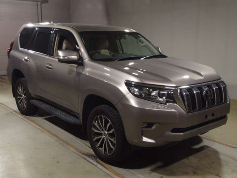 2018 Toyota Land Cruiser Prado GDJ150W[2]