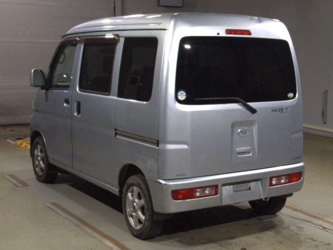 2010 Daihatsu Hijet Cargo S331V[2]