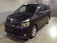 2007 Toyota Voxy