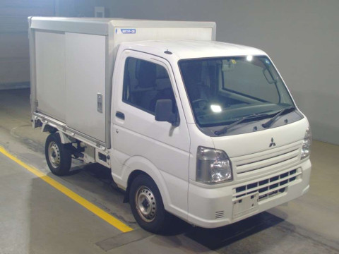 2018 Mitsubishi Minicab Truck DS16T[2]