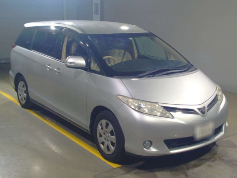 2013 Toyota Estima ACR50W[2]