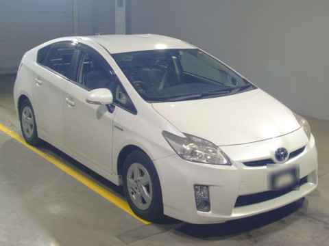 2010 Toyota Prius ZVW30[2]