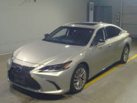 2019 Lexus ES