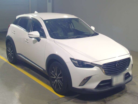 2015 Mazda CX-3 DK5FW[2]