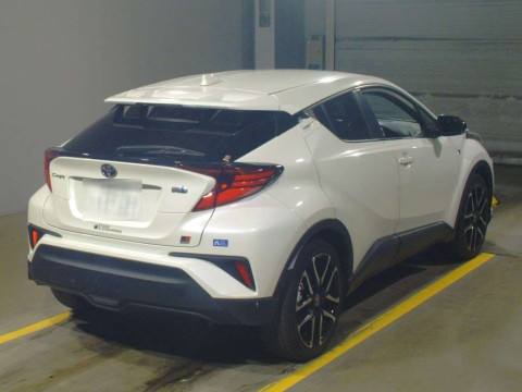 2021 Toyota C-HR ZYX11[1]