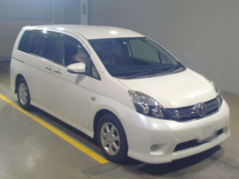 2014 Toyota Isis ZGM10W[2]