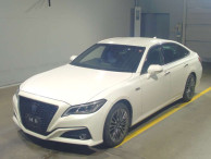 2018 Toyota Crown Hybrid