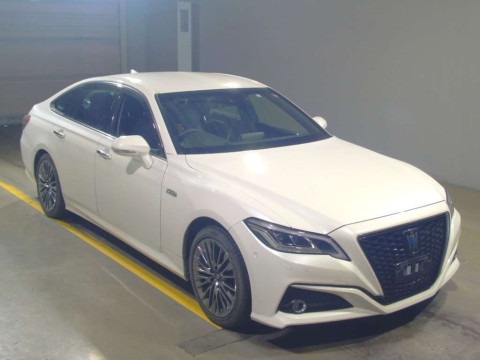 2018 Toyota Crown Hybrid GWS224[2]