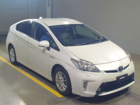 2010 Toyota Prius ZVW30[2]