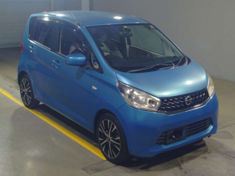 2014 Nissan DAYZ B21W[2]