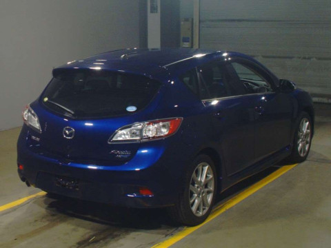 2011 Mazda Axela Sport BLFFW[1]