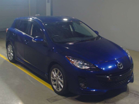 2011 Mazda Axela Sport BLFFW[2]