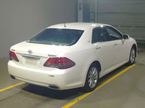 2008 Toyota Crown GRS202[1]