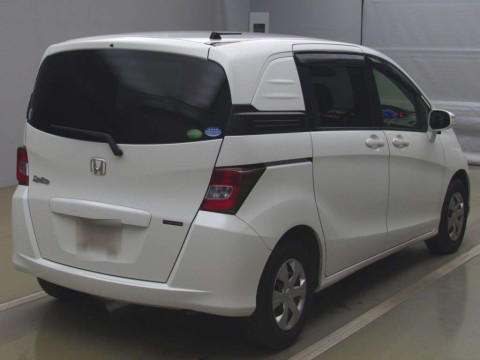 2014 Honda Freed Spike GB3[1]