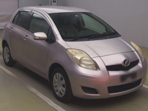 2009 Toyota Vitz SCP90[2]