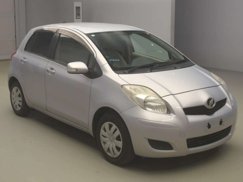 2010 Toyota Vitz KSP90[2]