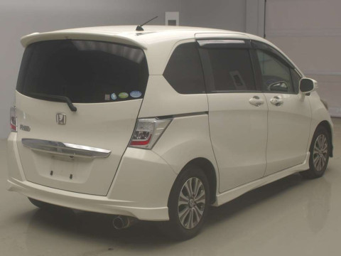 2012 Honda Freed GB3[1]