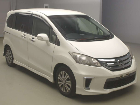 2012 Honda Freed GB3[2]