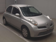 2010 Nissan March