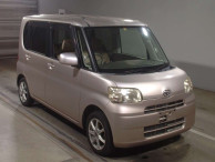 2009 Daihatsu Tanto